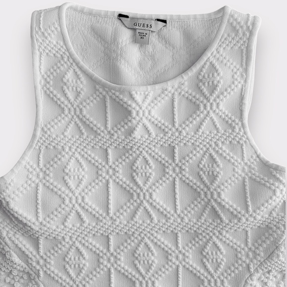Guess White Textured Sleeveless Peplum Top - Picture 3 of 5